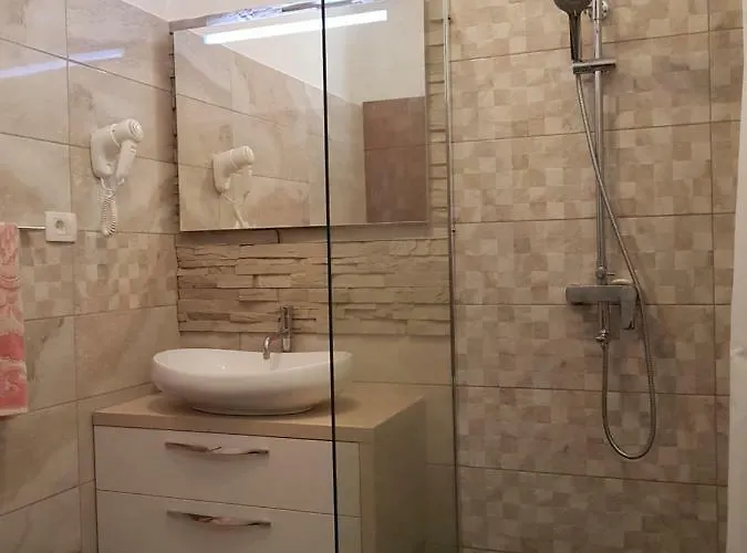 Apartamento Mladenka Brist